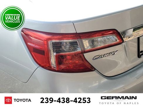 Used 2013 Toyota Camry XLE image 14