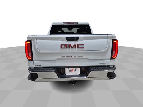 Certified 2025 GMC Sierra 1500 SLT image 8