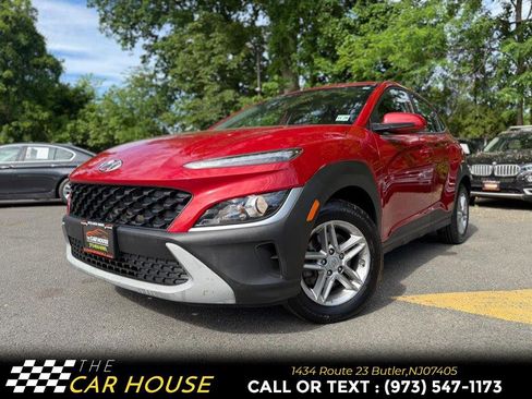 Used 2022 Hyundai Kona SE AWD/4WD image 2