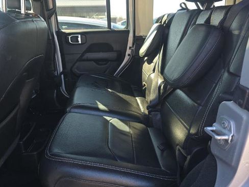 Used 2023 Jeep Wrangler Sahara w/ Cold Weather Group image 10