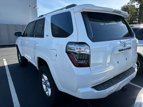 Used 2019 Toyota 4Runner SR5 Premium AWD/4WD image 4