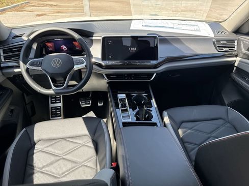 New 2026 Volkswagen Atlas Peak Edition AWD/4WD image 14