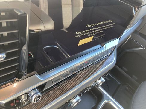 New 2026 GMC Sierra 1500 Elevation image 23