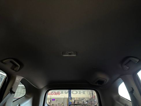 Used 2019 Honda CR-V LX image 24