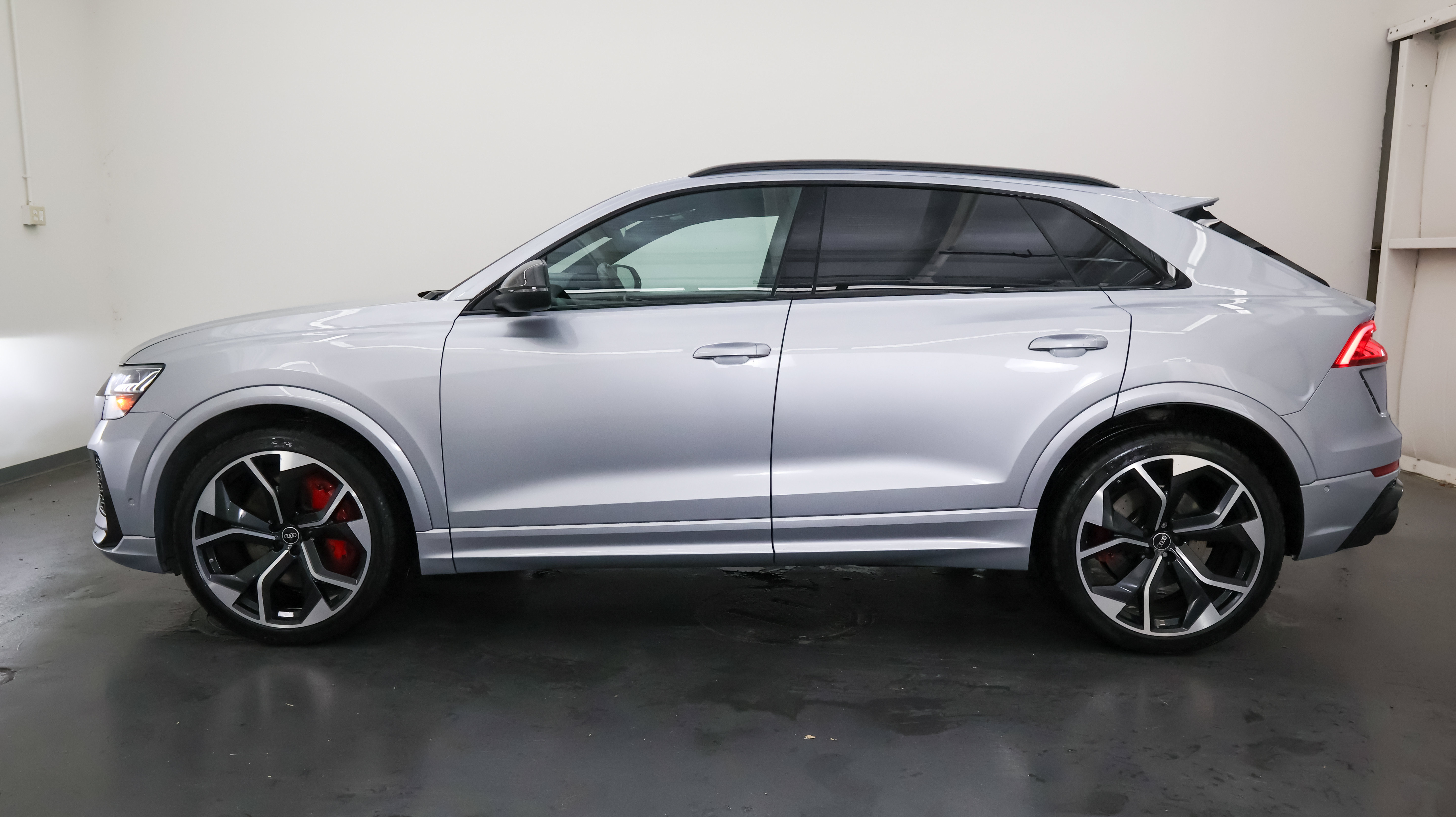 Used 2022 Audi RS Q8 AWD/4WD image 6
