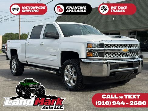 Used 2019 Chevrolet Silverado 2500 LT AWD/4WD image 1