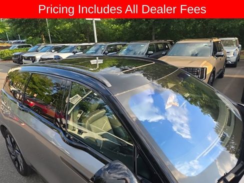 Used 2024 Lincoln Nautilus Reserve w/ Equipment Group 202A AWD/4WD image 5