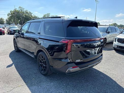 Used 2025 Kia Carnival SX Prestige FWD image 8