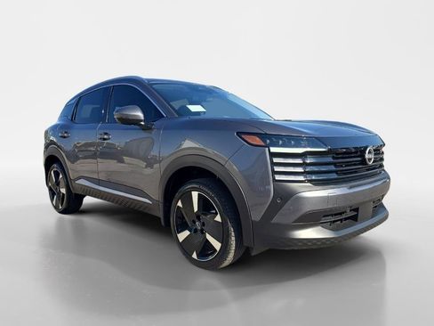 New 2025 Nissan Kicks SR image 8