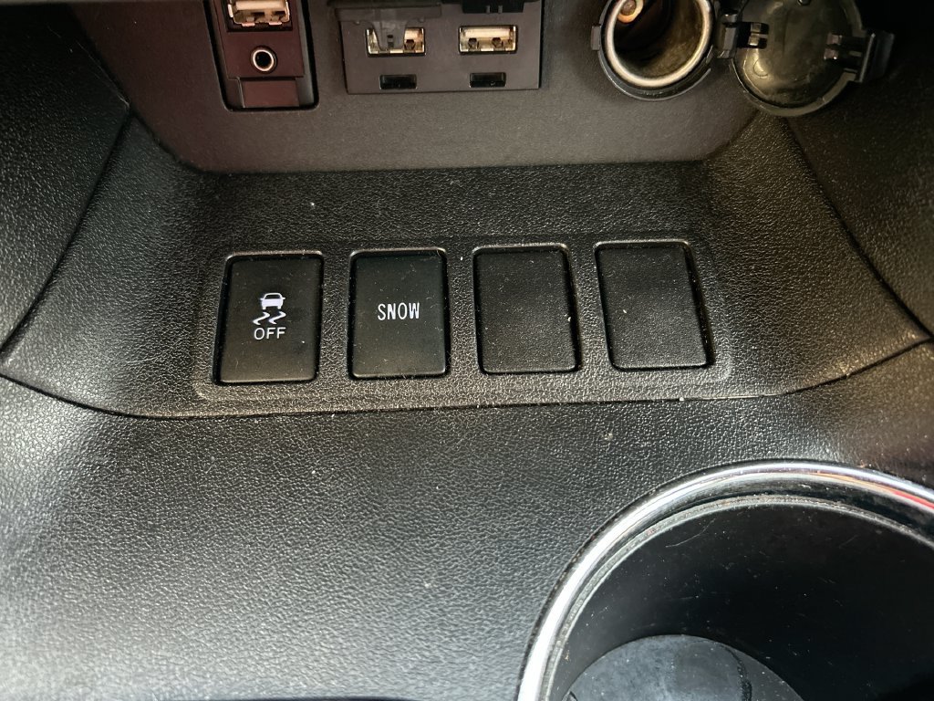 Used 2019 Toyota Highlander LE FWD image 31