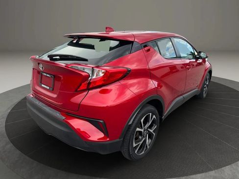 Used 2021 Toyota C-HR XLE FWD image 6