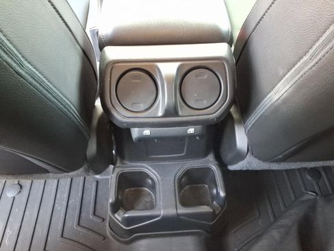 Used 2021 Jeep Gladiator Sport AWD/4WD image 12