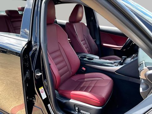 Used 2018 Lexus IS 350 F Sport RWD image 8
