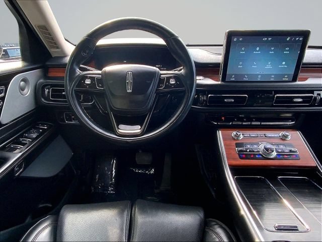 Used 2023 Lincoln Aviator Reserve w/ Equipment Group 201A AWD/4WD image 16