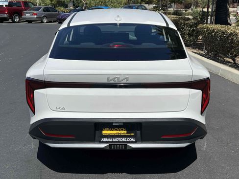 Used 2025 Kia K4 FWD image 17