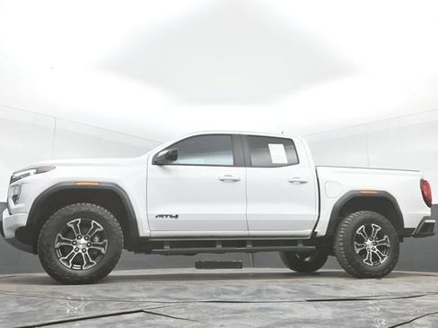 Used 2024 GMC Canyon AT4 w/ AT4 Premium Package AWD/4WD image 43