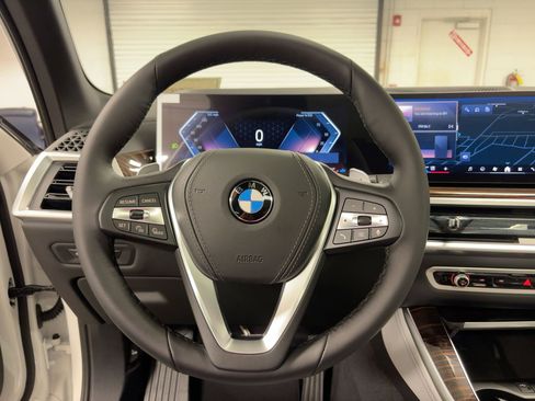 New 2026 BMW X5 sDrive40i w/ Parking Assistance Package image 17