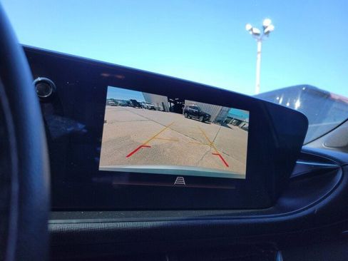 Used 2024 Buick Envista Preferred w/ Advanced Safety Package image 15