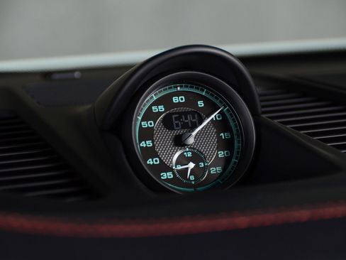 Used 2016 Porsche 911 R image 10