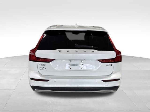 Used 2024 Volvo V60 B5 Cross Country Plus AWD/4WD image 4