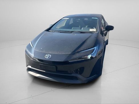 Used 2024 Toyota Prius LE image 9