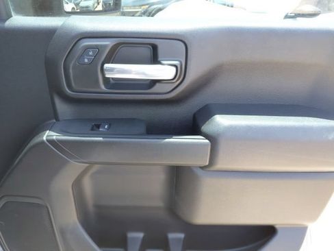 Used 2025 GMC Sierra 2500 Pro w/ Convenience Package AWD/4WD image 30