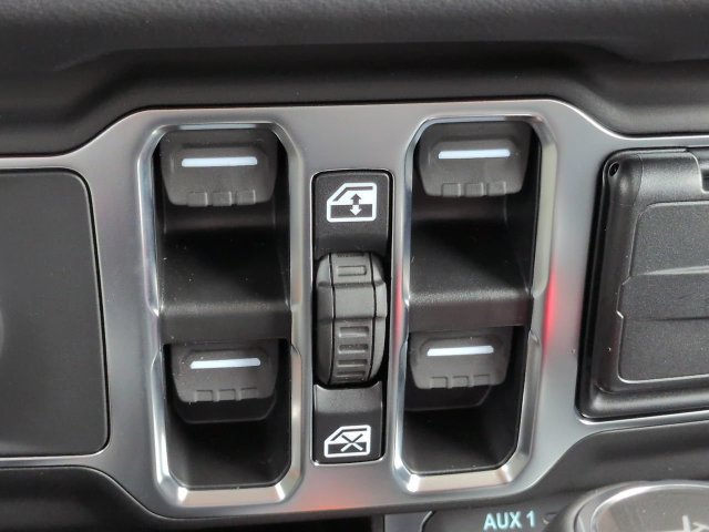 New 2027 Jeep Wrangler Unlimited Sahara AWD/4WD image 25