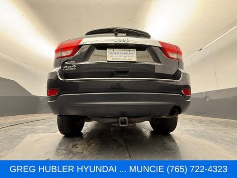 Used 2012 Jeep Grand Cherokee Laredo w/ Laredo E Group AWD/4WD image 14