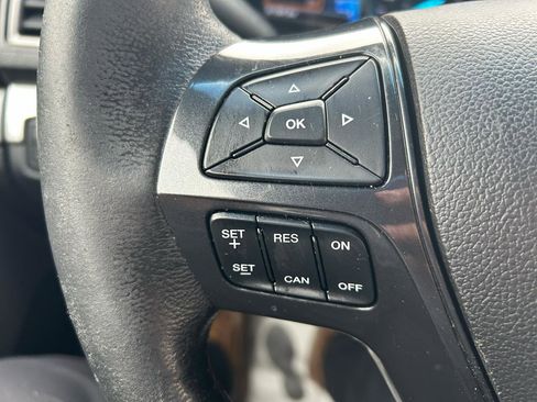 Used 2016 Ford Explorer XLT w/ Equipment Group 202A image 19