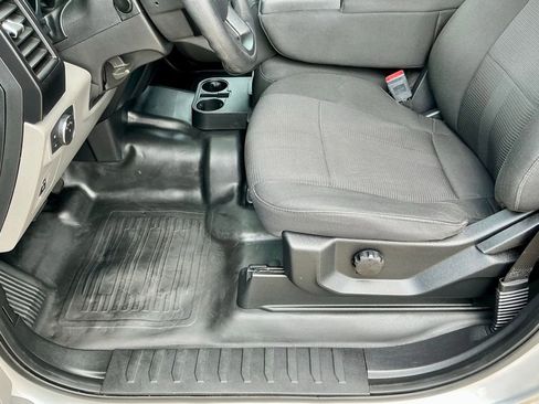 Used 2019 Ford F150 XL w/ Equipment Group 101A Mid AWD/4WD image 42