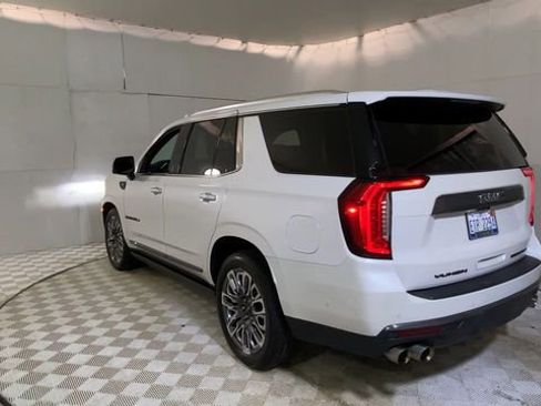 Used 2023 GMC Yukon Denali Ultimate AWD/4WD image 9