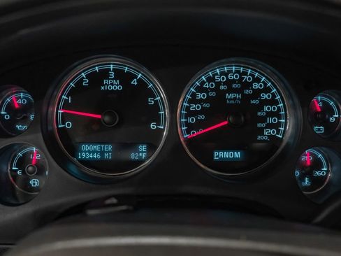 Used 2009 Chevrolet Tahoe LS image 18