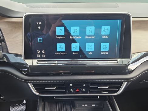Used 2025 Volkswagen Atlas SE FWD image 18