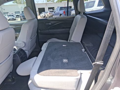 Used 2021 Honda Passport EX-L image 17