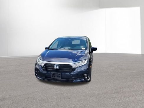 Used 2023 Honda Odyssey Touring image 3