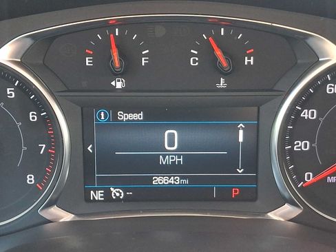 Used 2023 GMC Acadia SLE w/ Driver Convenience Package FWD image 23