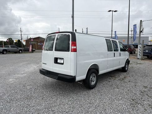 New 2026 Chevrolet Express 2500 Extended w/ Driver Convenience Package RWD image 8