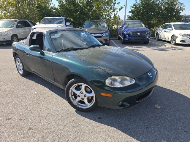 Used 2001 MAZDA MX-5 Miata RWD image 2