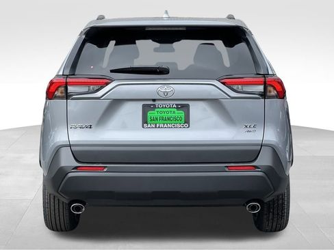 New 2025 Toyota RAV4 XLE image 4