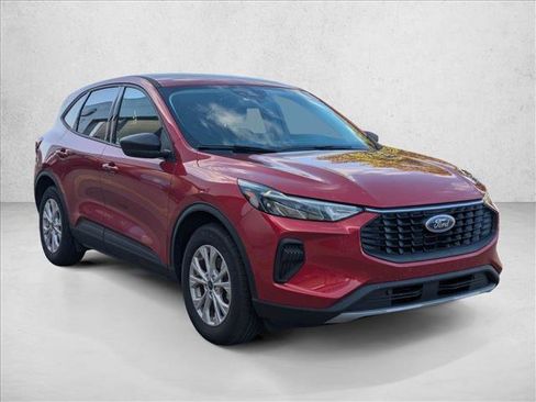 Used 2025 Ford Escape Active FWD image 3