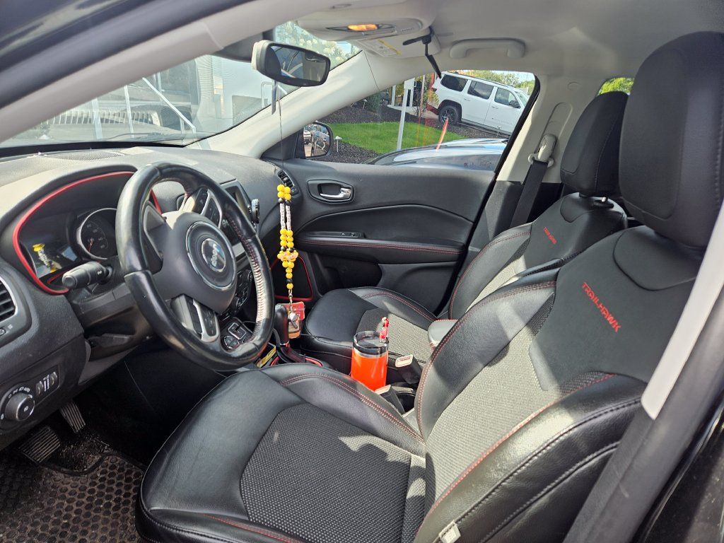 Used 2020 Jeep Compass Trailhawk w/ Cold Weather Group AWD/4WD image 6