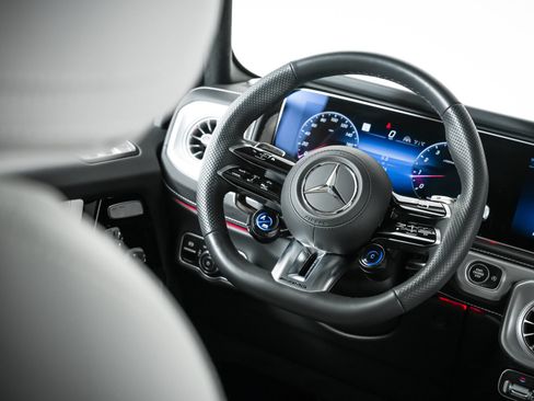 Used 2025 Mercedes-Benz G 63 AMG 4MATIC image 41