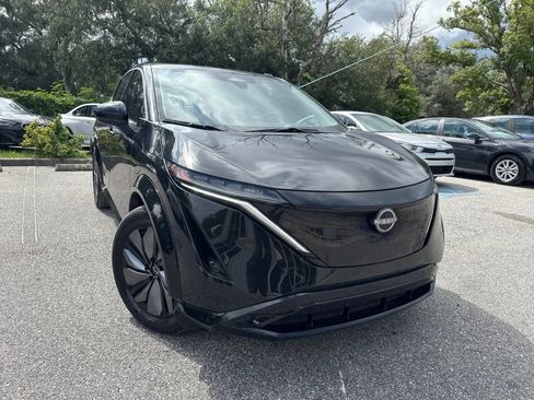Used 2023 Nissan Ariya FWD image 5