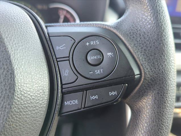 Certified 2025 Toyota RAV4 XLE FWD image 18
