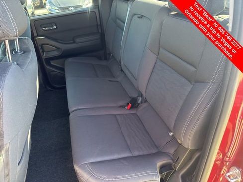 Used 2022 Nissan Frontier SV image 11