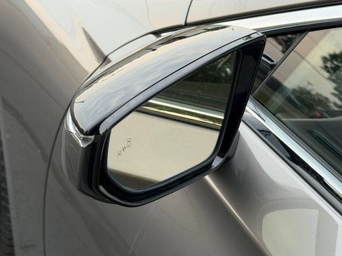 Used 2019 Lexus LS 500 AWD image 39