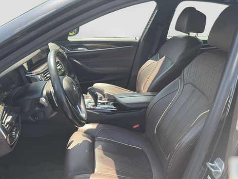 Used 2021 BMW 530i w/ Luxury Seating Package RWD image 6