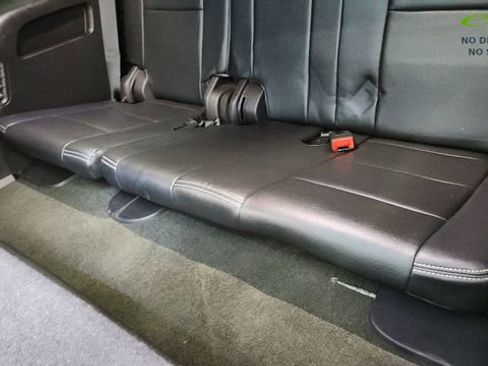 Used 2018 Chevrolet Tahoe LS w/ All-Season Package image 31