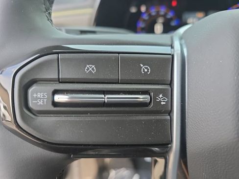 New 2026 Chevrolet Colorado ZR2 w/ Technology Package AWD/4WD image 19