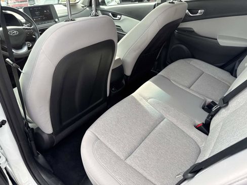 Used 2023 Hyundai Kona SE FWD image 10